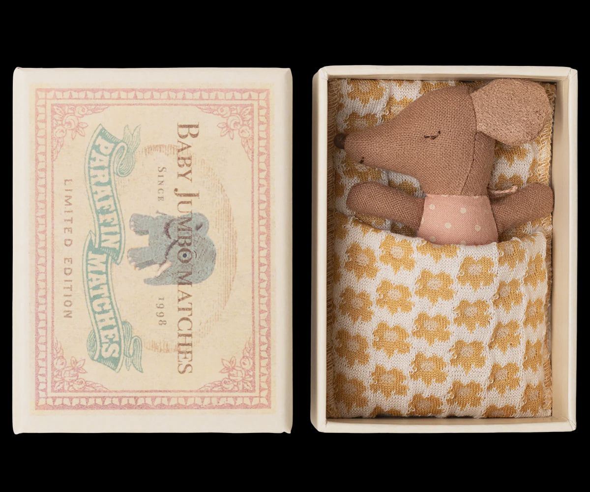 Sleepy wakey baby mouse in matchbox - Rose
