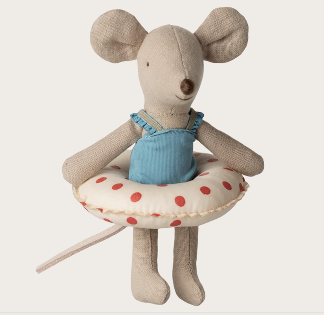 Beach mouse with float, Little sister