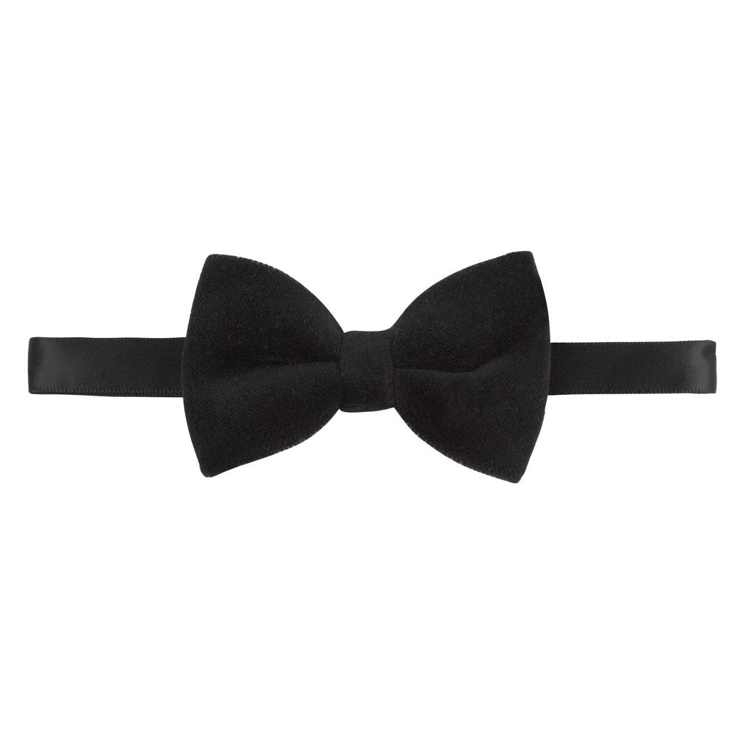 Black Velvet Bowtie