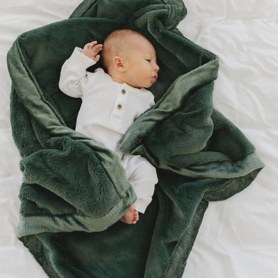 Hunter green blanket 2025